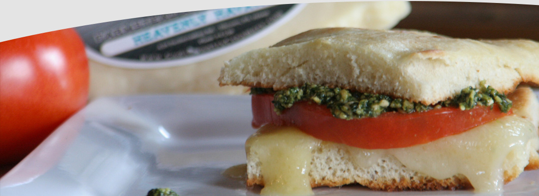 Sandwich with tomato and cheese